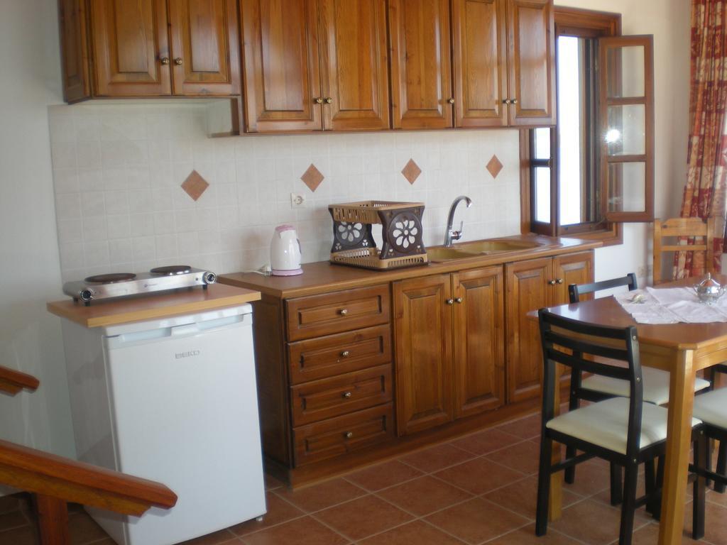 Patmos Garden Sea Apartment Grikos Bay  Exterior photo